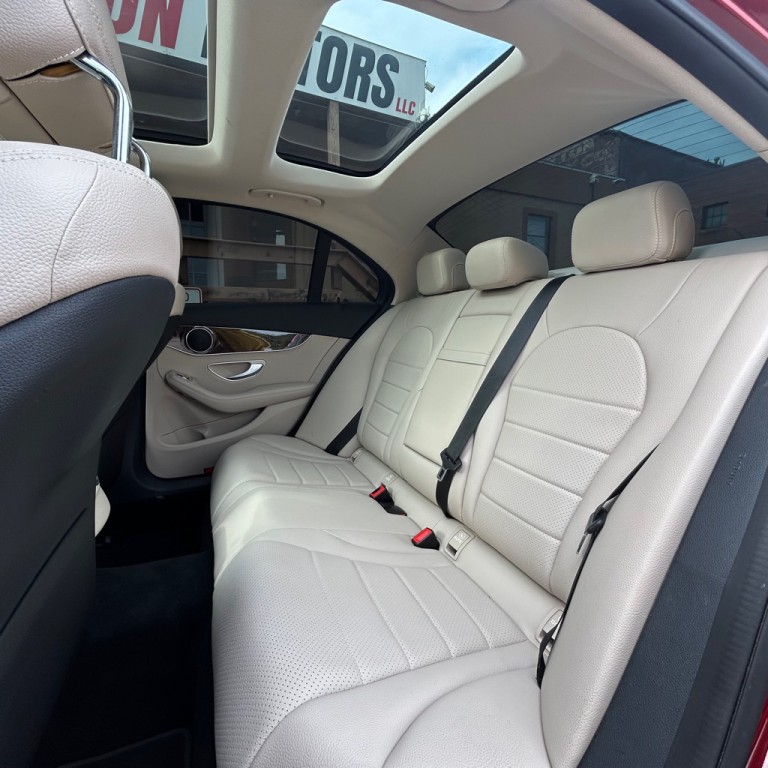 2018 Mercedes-Benz C-Class Image 10