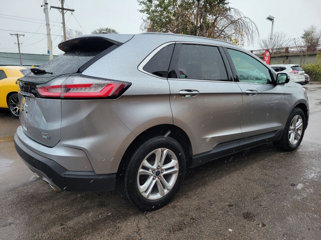 2020 Ford Edge Image 7