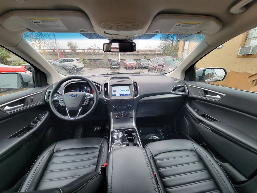 2020 Ford Edge Image 13