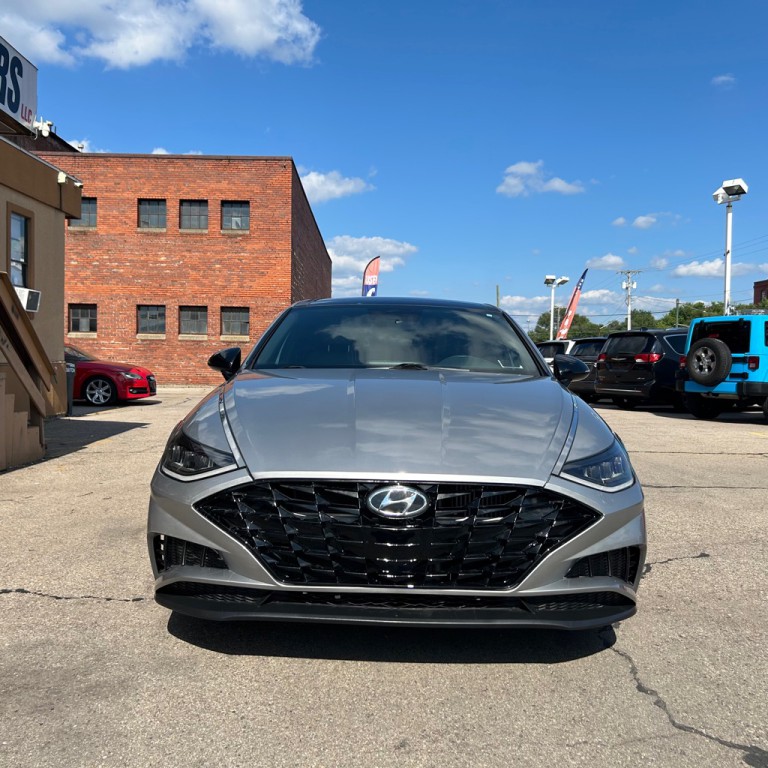 2021 Hyundai Sonata Image 2