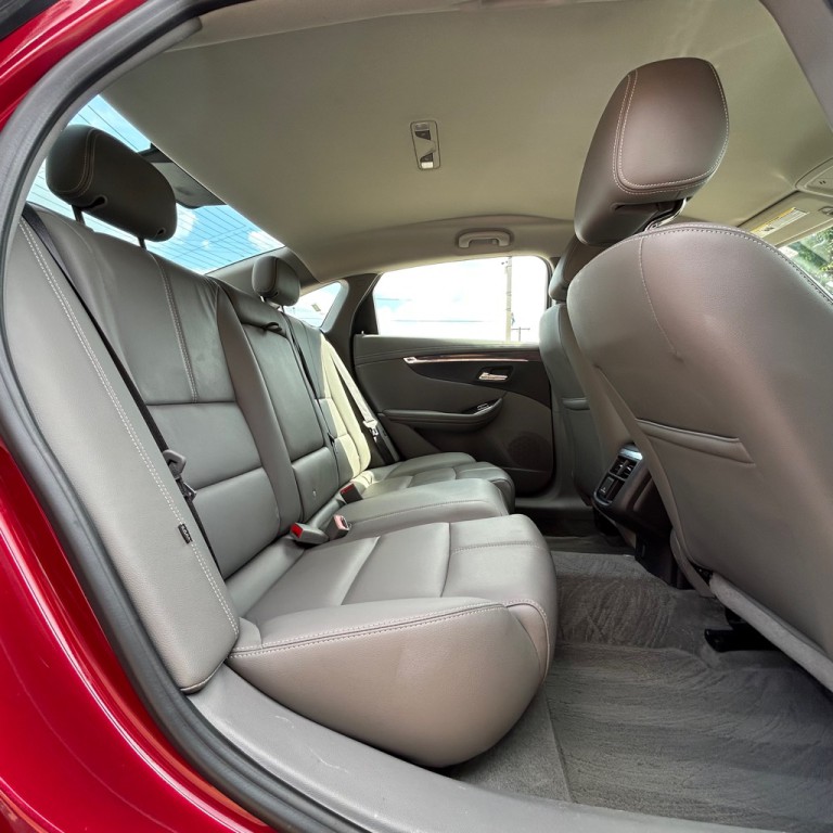 2018 Chevrolet Impala Image 12