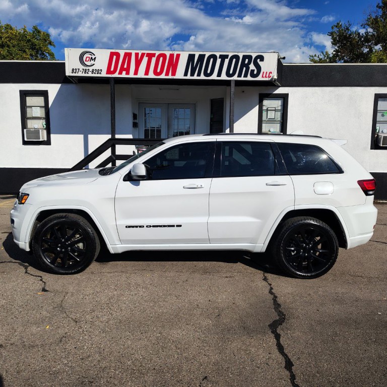 2022 Jeep Grand Cherokee Image 2