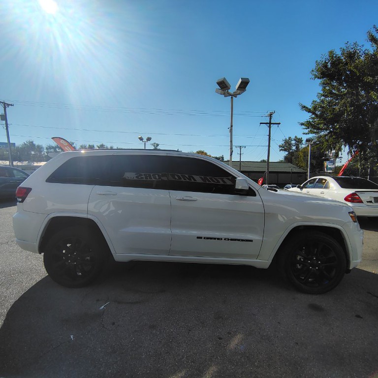 2022 Jeep Grand Cherokee Image 5