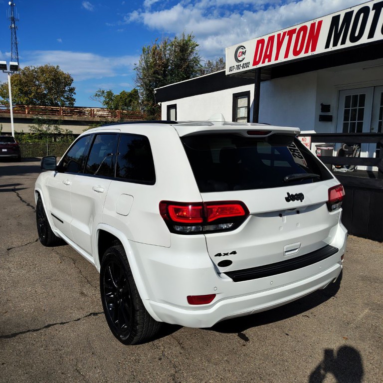 2022 Jeep Grand Cherokee Image 7
