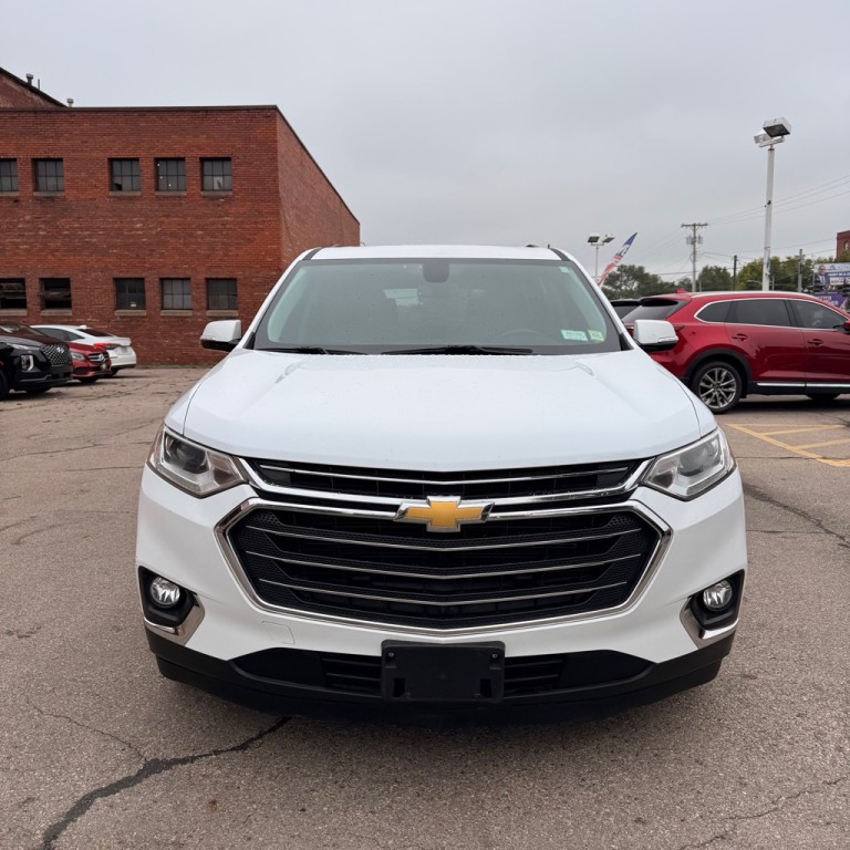 2019 Chevrolet Traverse Image 2