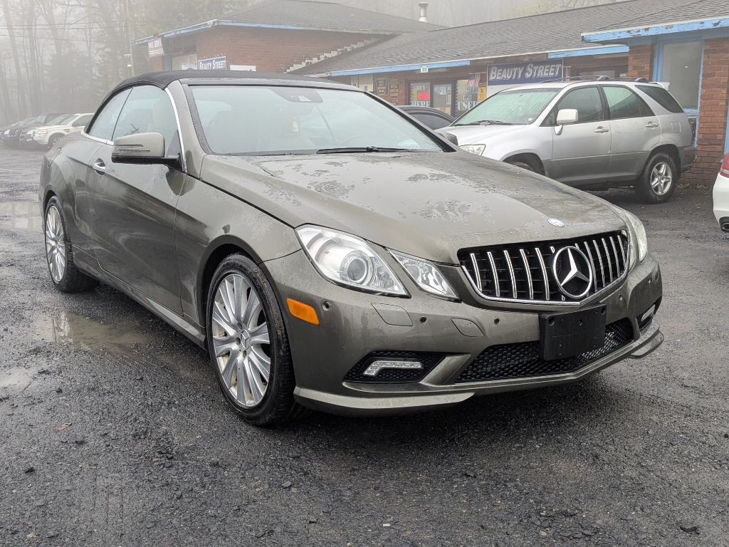 2011 Mercedes-Benz E-Class Image 2