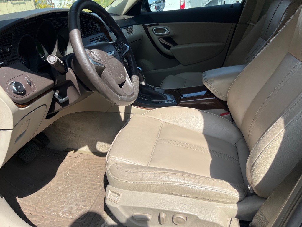 2011 Saab 9-5 Image 7