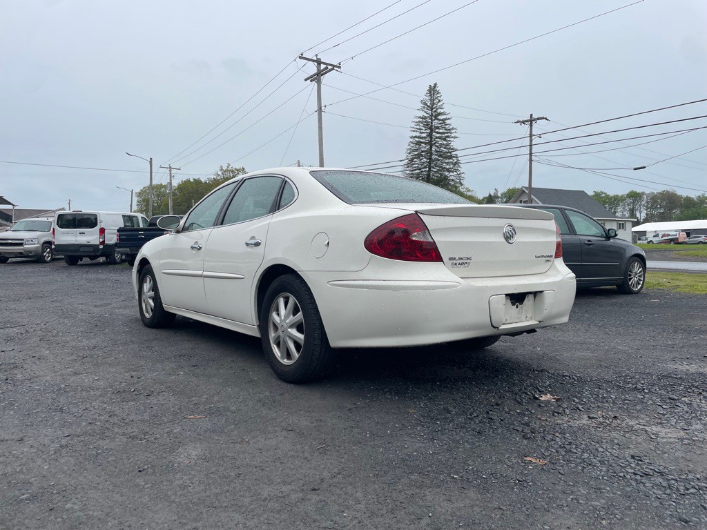 2005 Buick Lacrosse Image 4