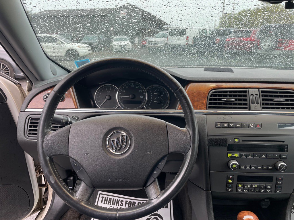 2005 Buick Lacrosse Image 10