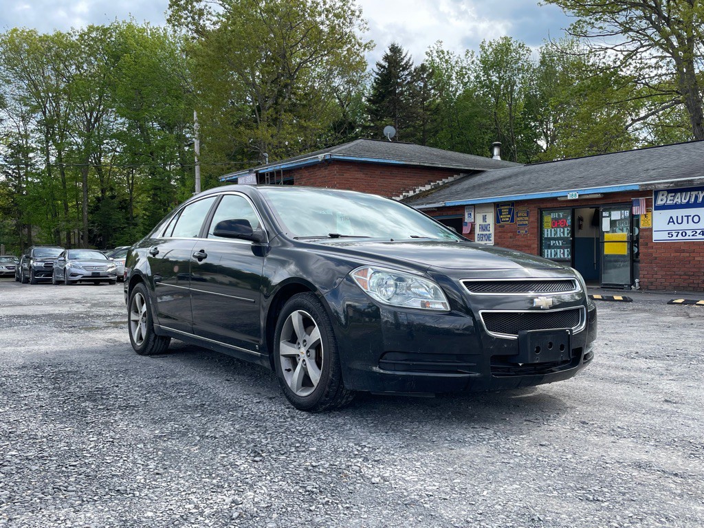 2009 Chevrolet Malibu Image 2