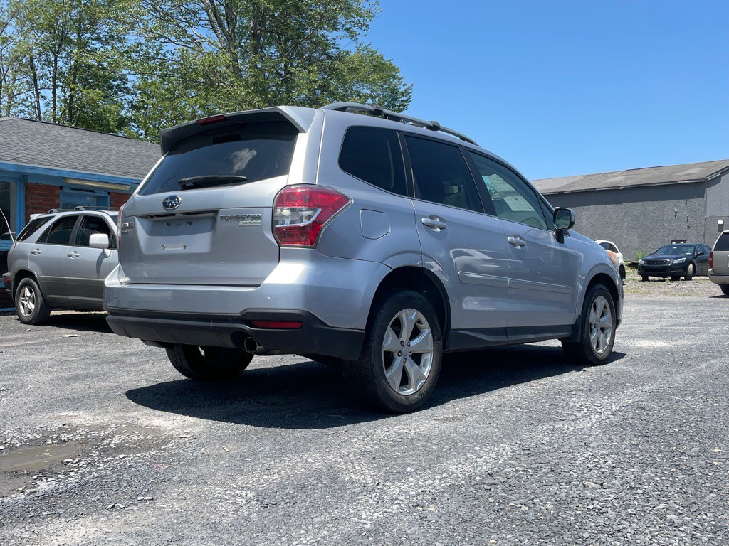 2015 Subaru Forester Image 4