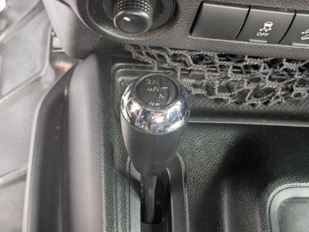 2018 Jeep Wrangler Image 13