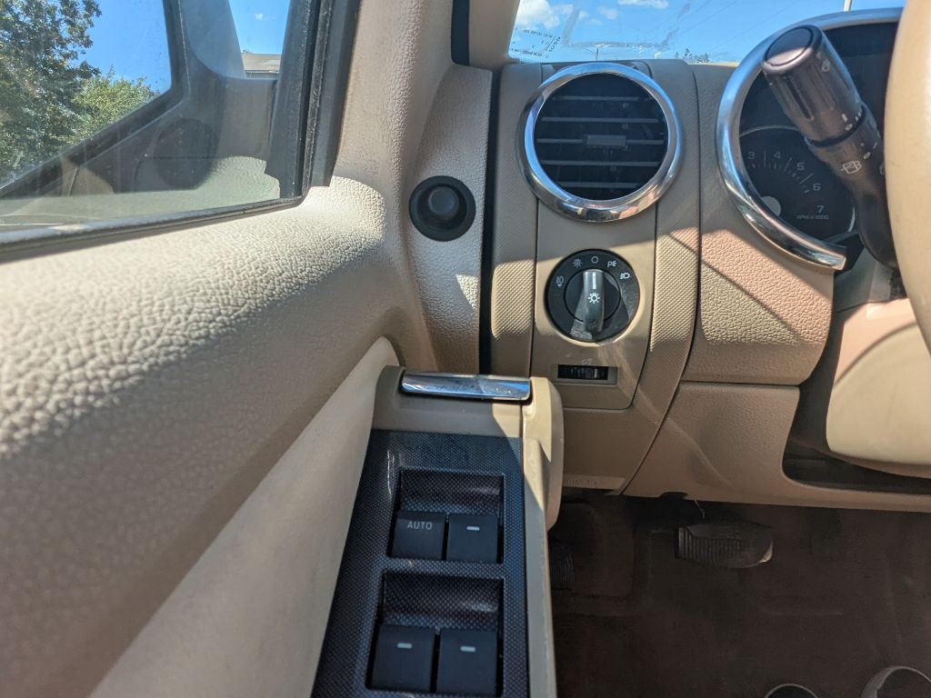 2008 Ford Explorer Image 6