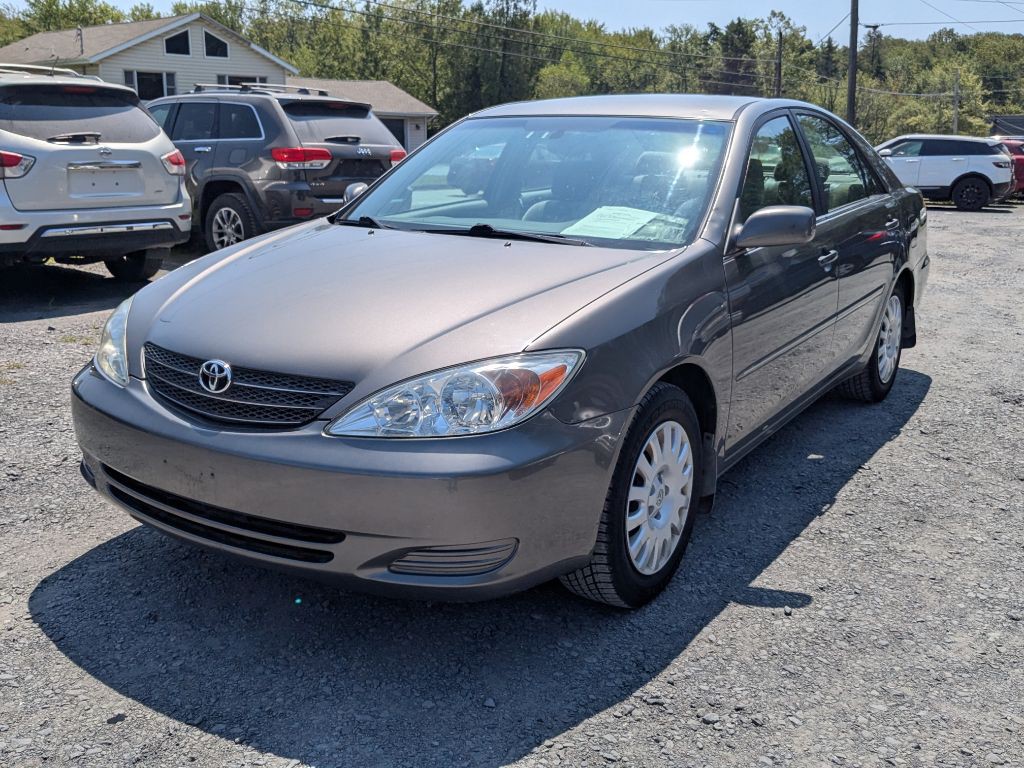 2002 Toyota Camry Image 2