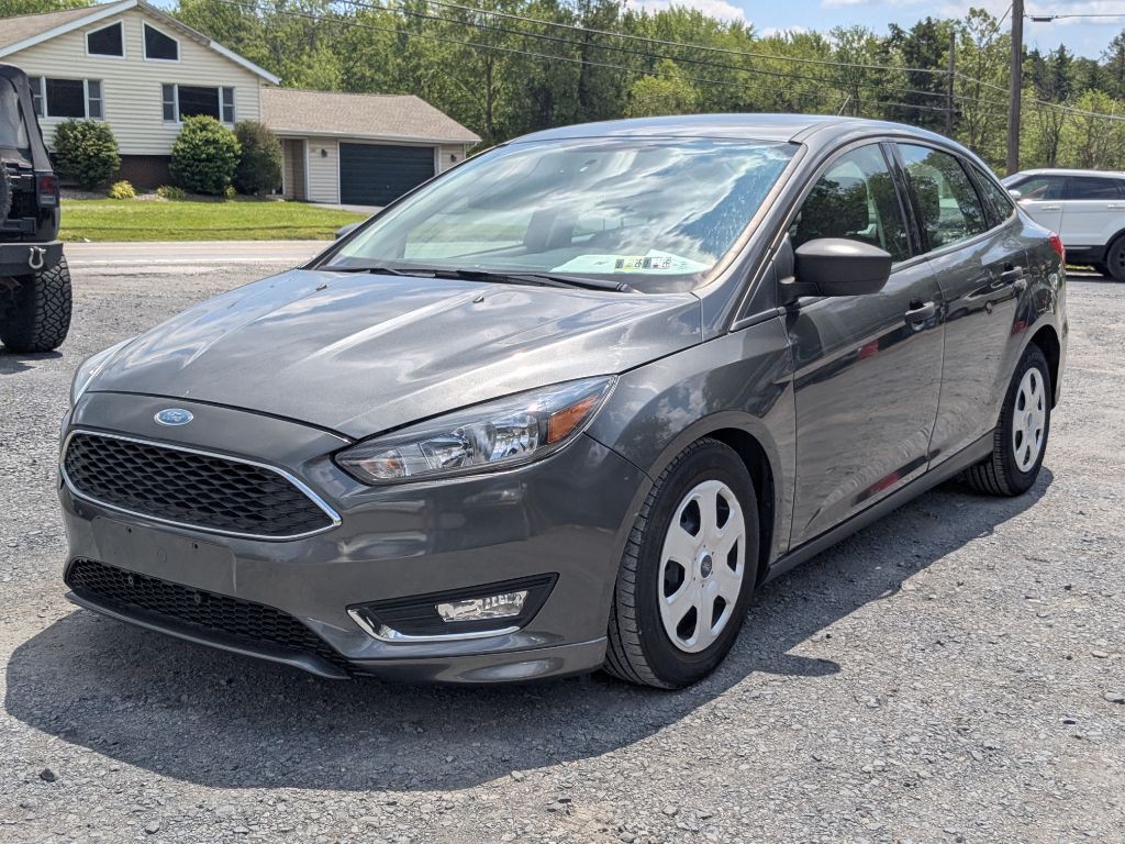 2017 Ford Focus Image 2