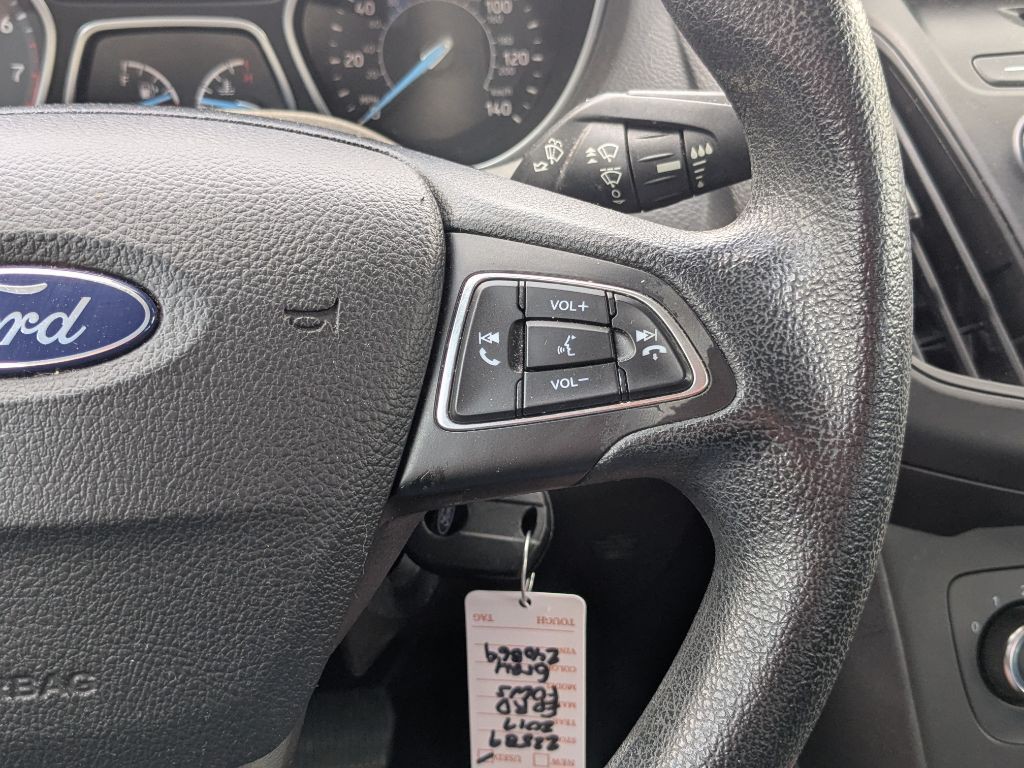 2017 Ford Focus Image 12