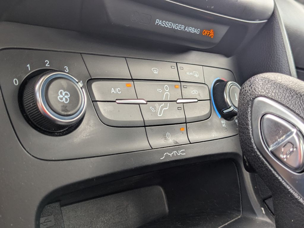 2017 Ford Focus Image 15