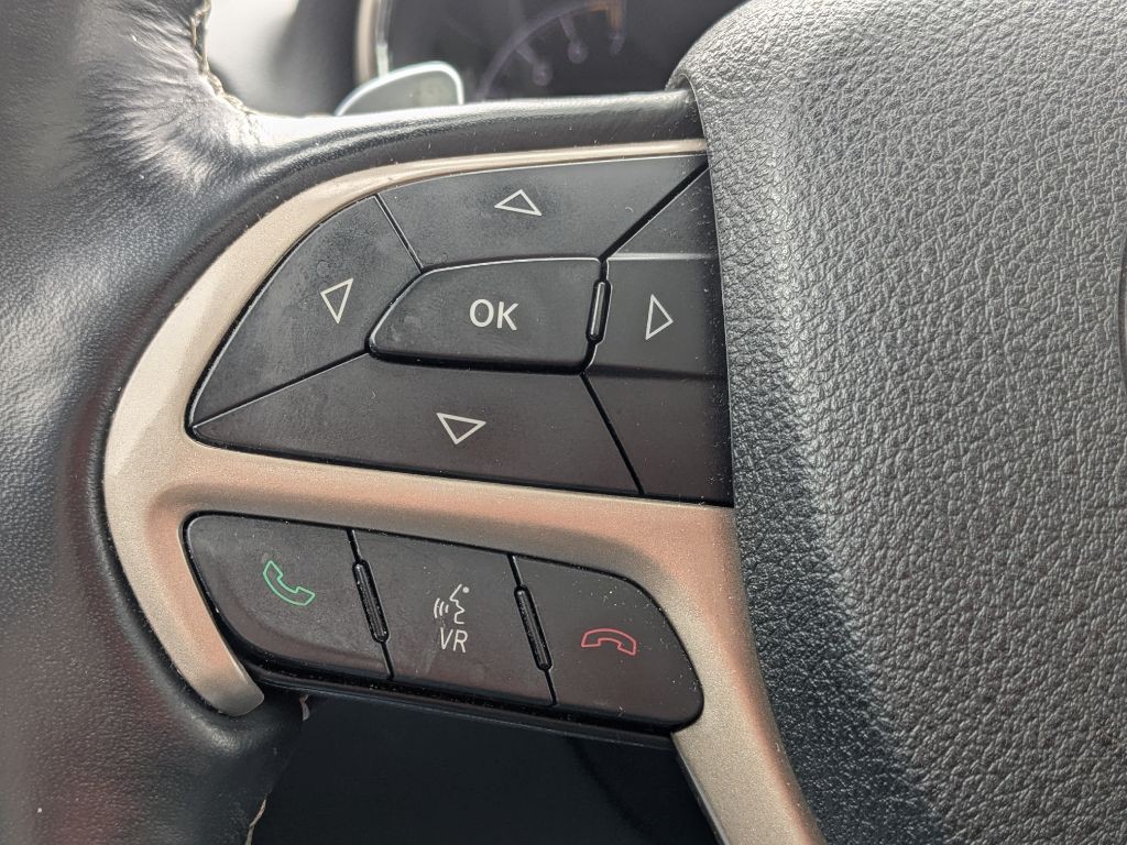 2016 Jeep Grand Cherokee Image 25