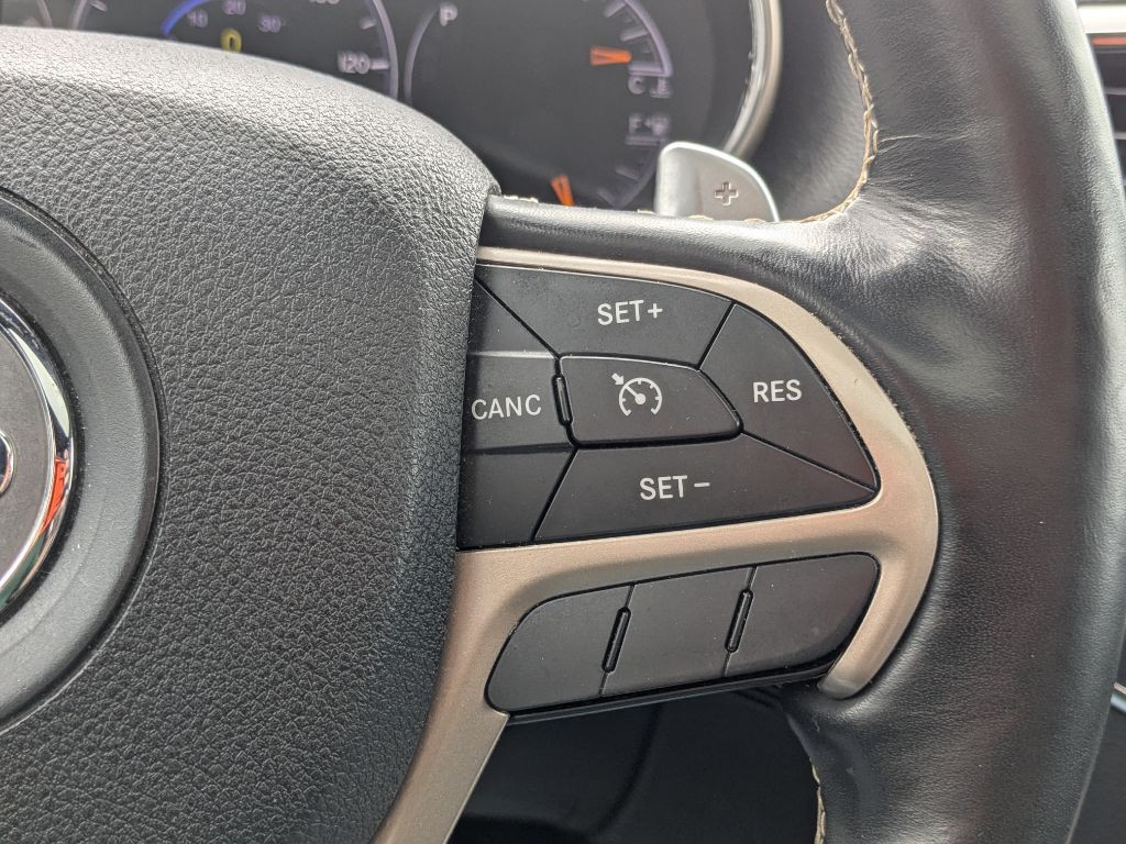 2016 Jeep Grand Cherokee Image 26