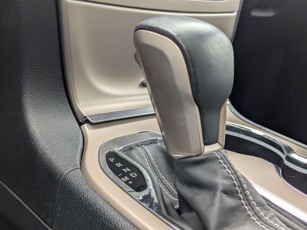 2016 Jeep Grand Cherokee Image 30