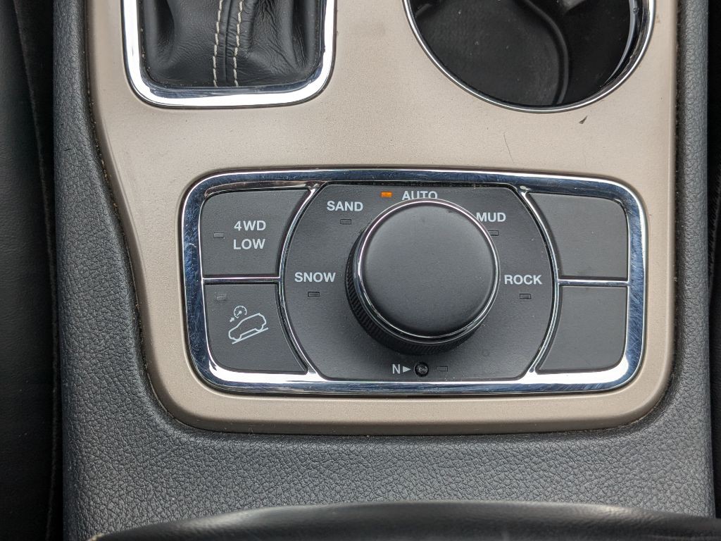 2016 Jeep Grand Cherokee Image 31