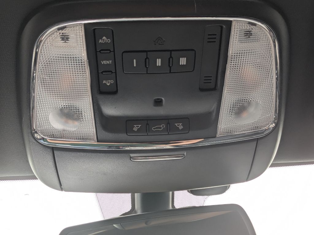 2016 Jeep Grand Cherokee Image 35