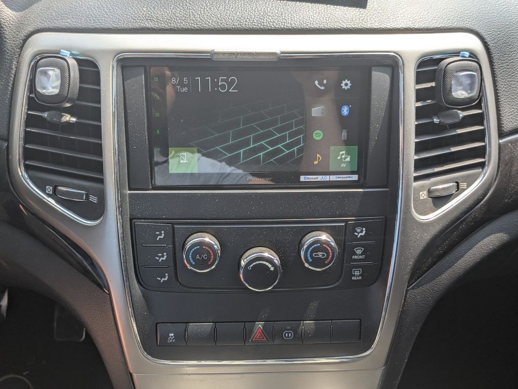 2011 Jeep Grand Cherokee Image 15