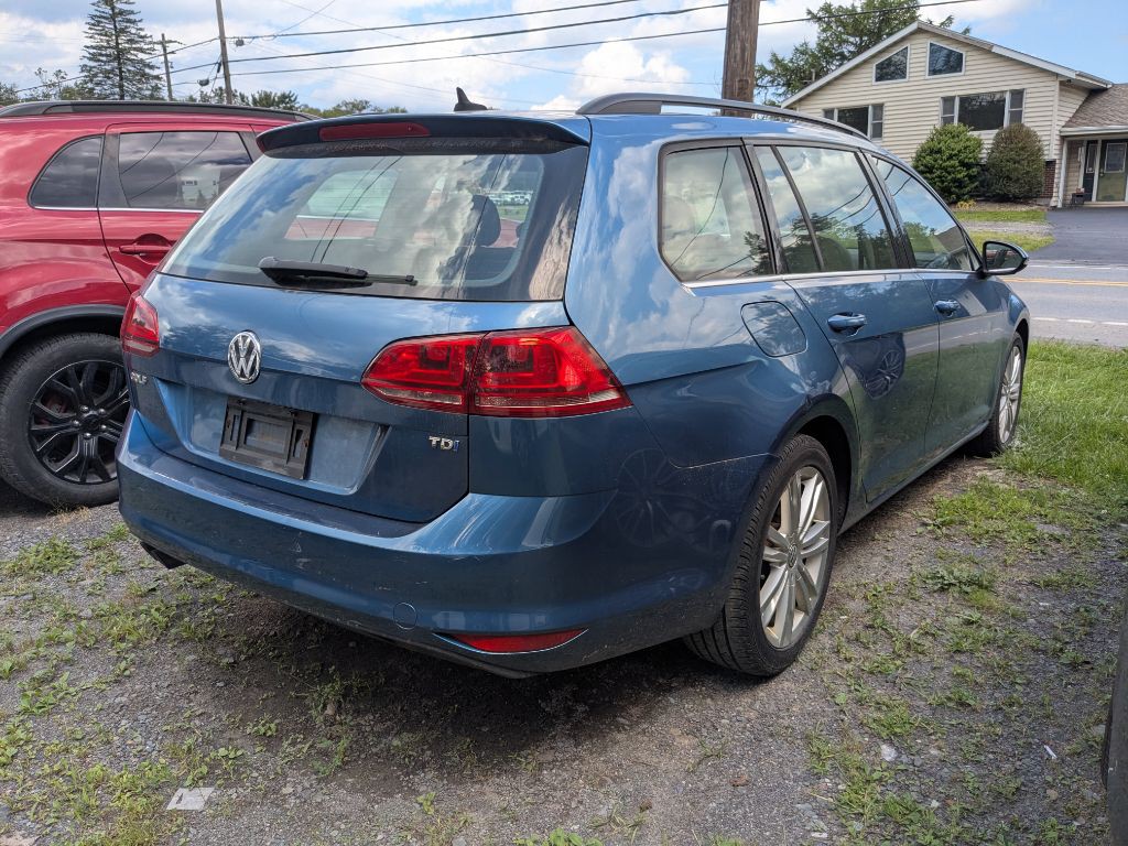 2015 Volkswagen Golf Image 6