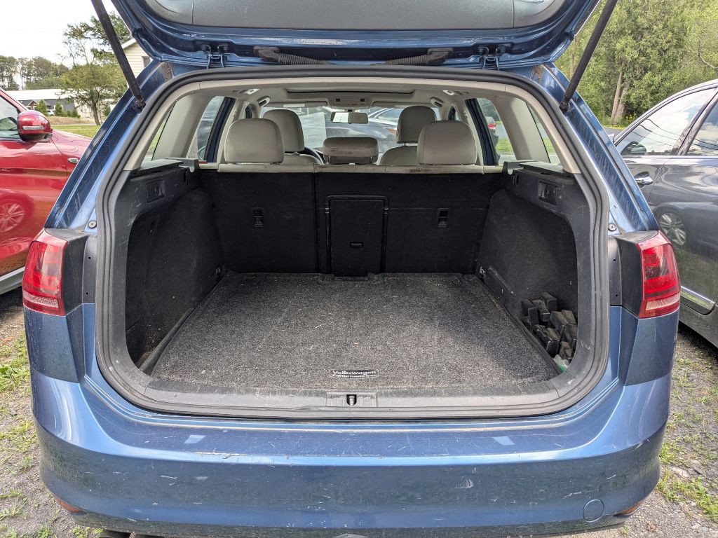 2015 Volkswagen Golf Image 5