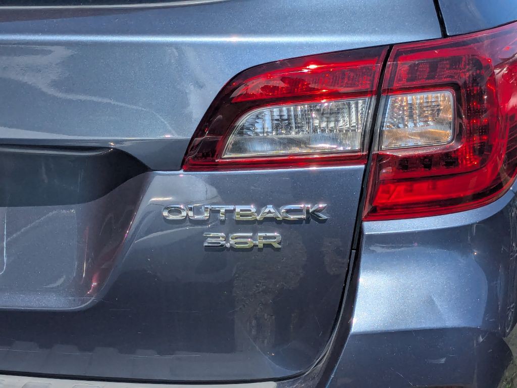 2017 Subaru Outback Image 5