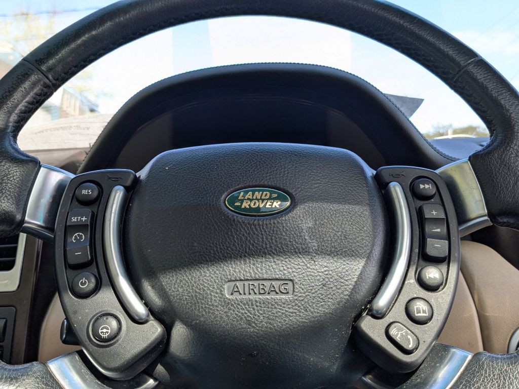 2009 Land Rover Range Rover Image 16