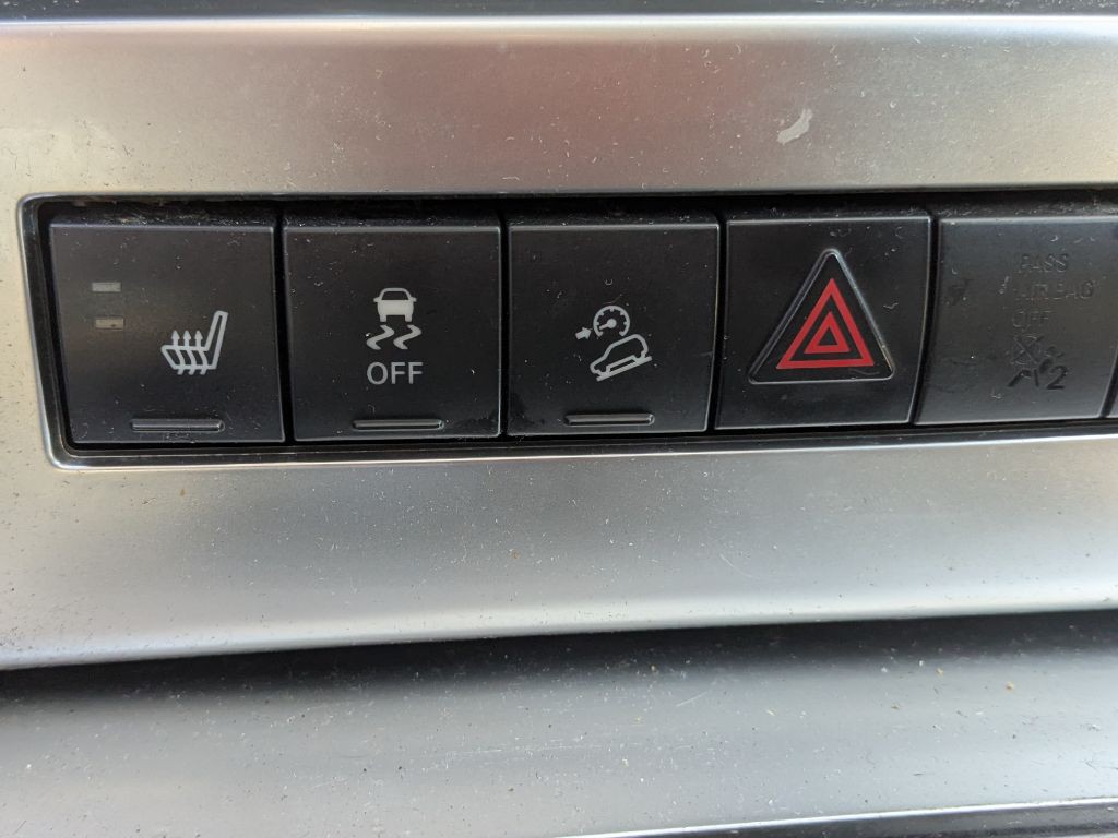 2012 Jeep Liberty Image 22