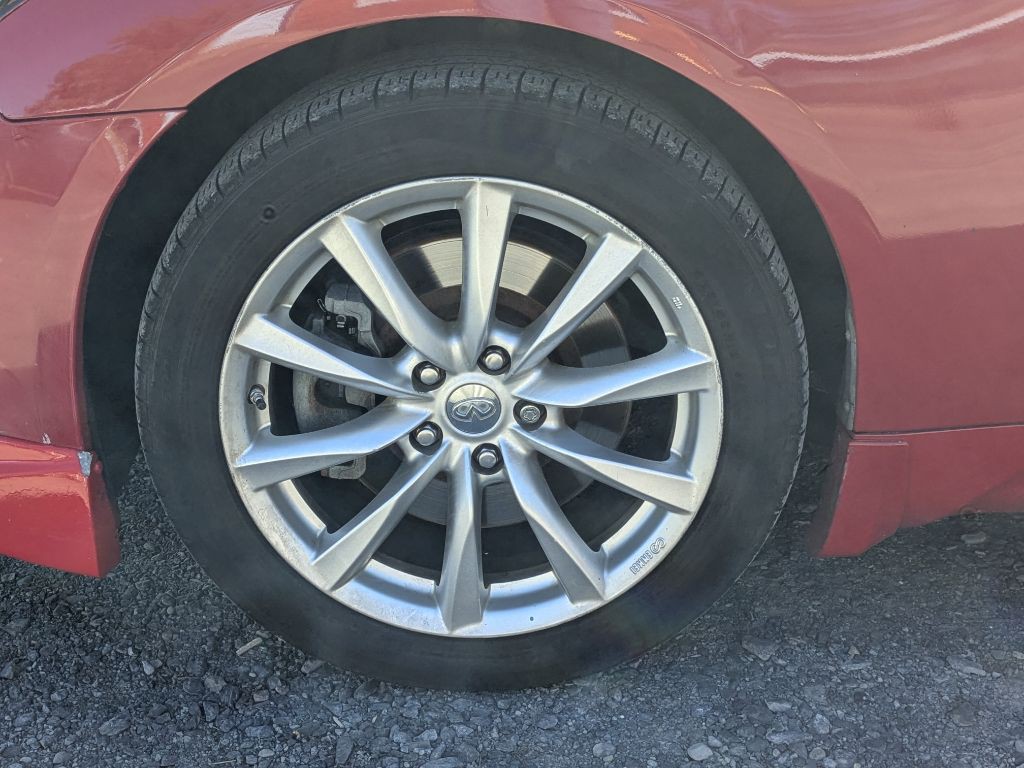 2013 INFINITI G37 Image 9