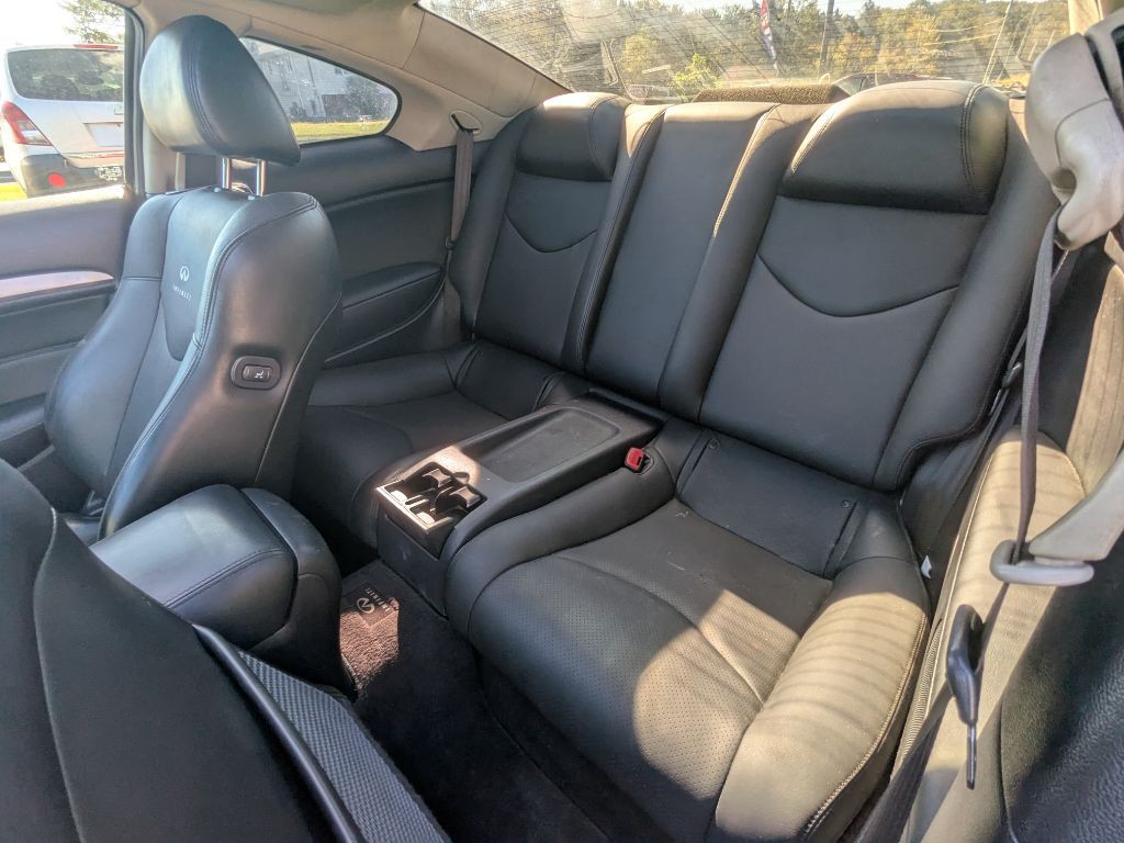 2013 INFINITI G37 Image 17