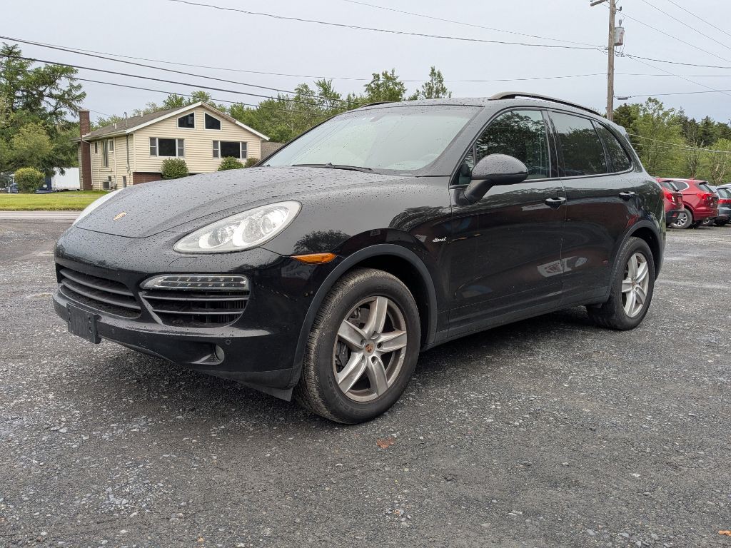 2013 Porsche Cayenne Image 2