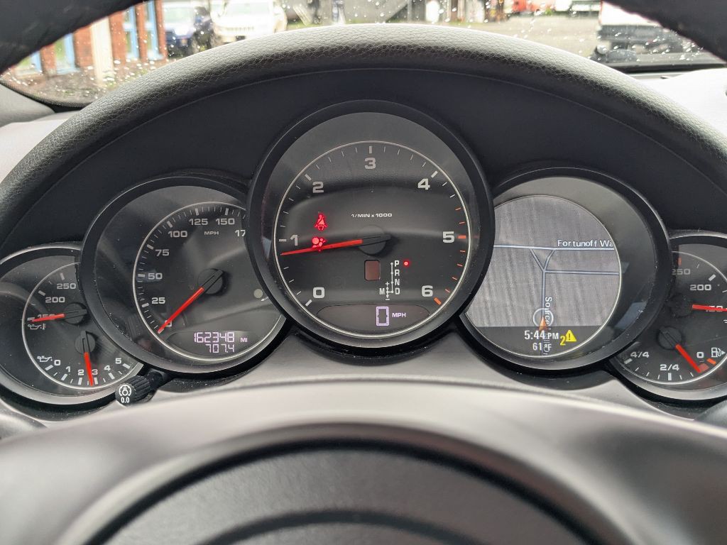 2013 Porsche Cayenne Image 21