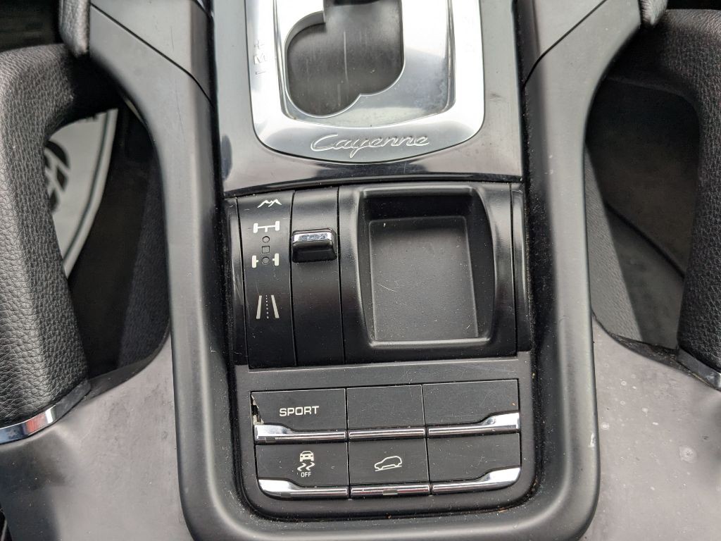 2013 Porsche Cayenne Image 22