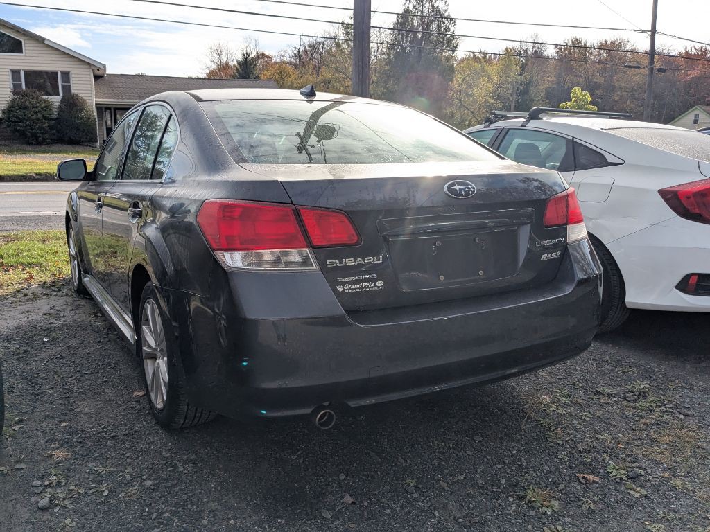 2013 Subaru Legacy Image 3