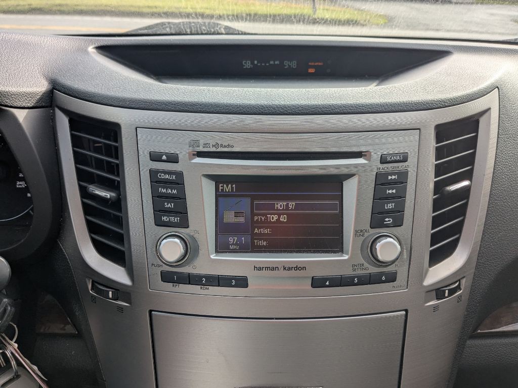 2013 Subaru Legacy Image 16
