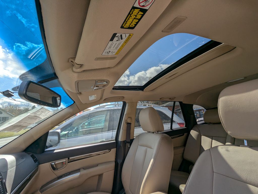 2012 Hyundai Santa Fe Image 6