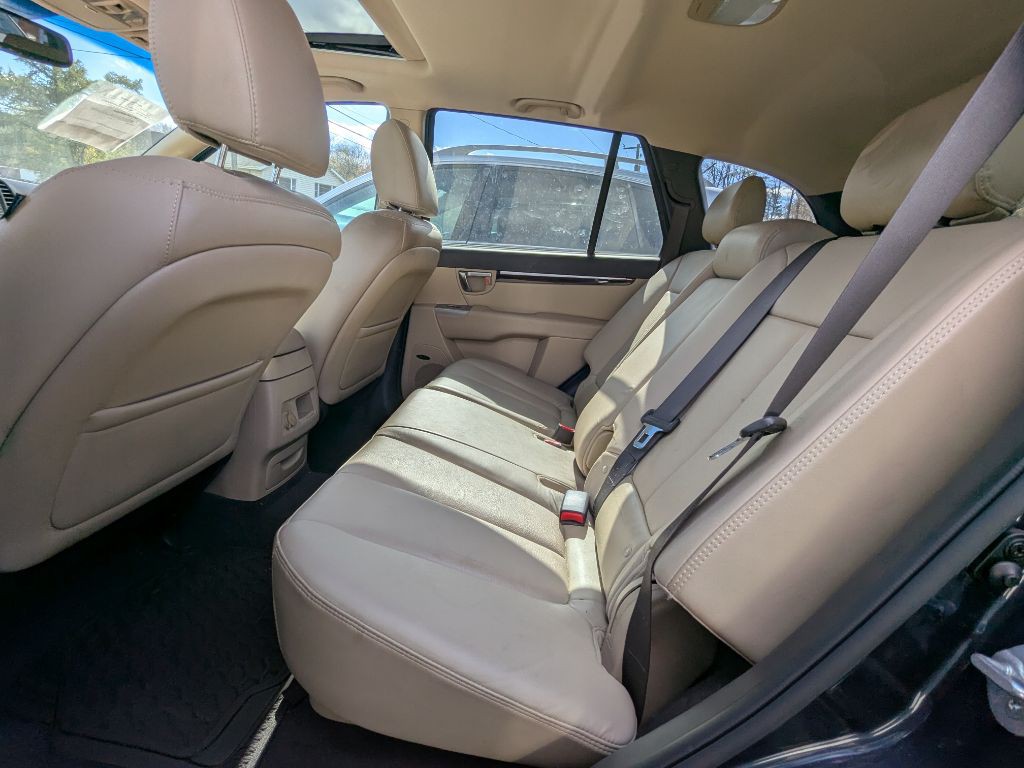 2012 Hyundai Santa Fe Image 8