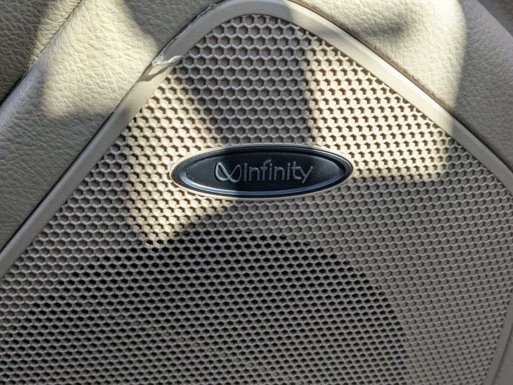 2012 Hyundai Santa Fe Image 10