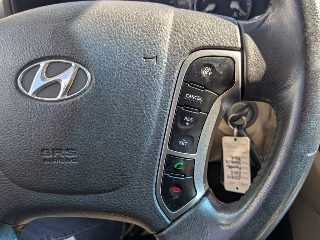 2012 Hyundai Santa Fe Image 14