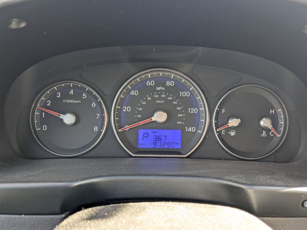 2012 Hyundai Santa Fe Image 16