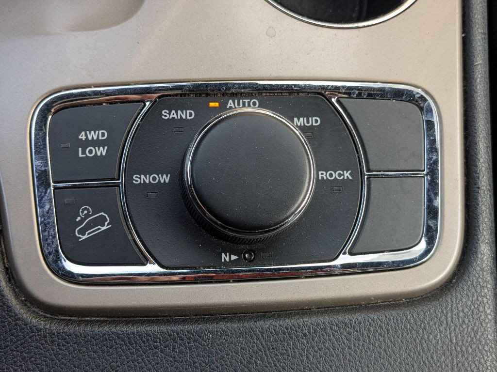 2015 Jeep Grand Cherokee Image 17