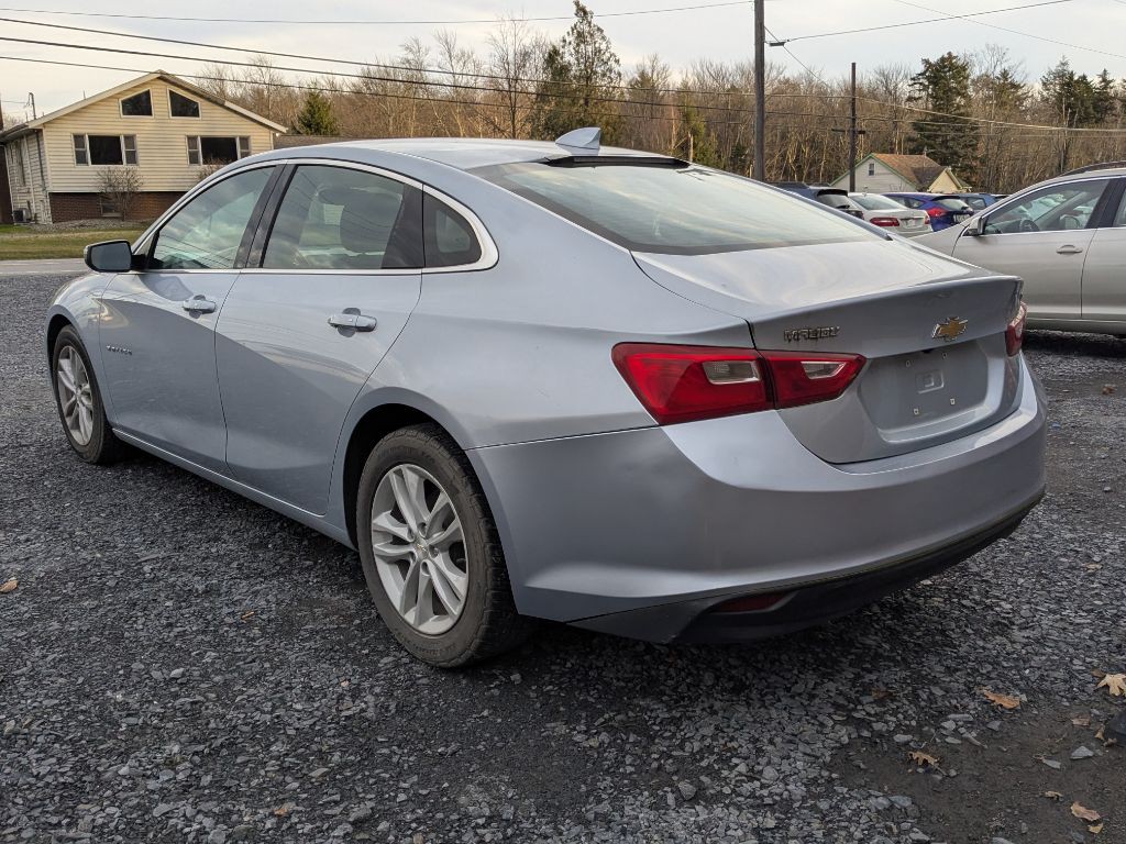 2018 Chevrolet Malibu Image 3