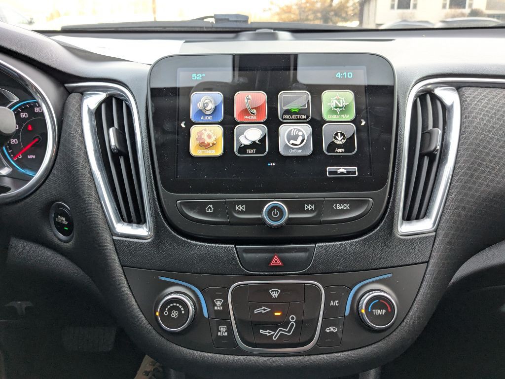 2018 Chevrolet Malibu Image 10