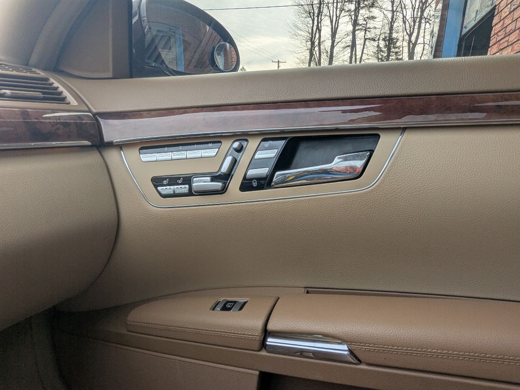 2007 Mercedes-Benz S-Class Image 19