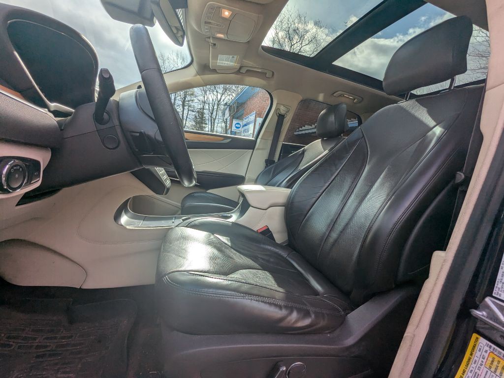 2015 Lincoln MKC Image 10