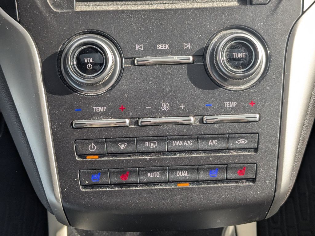 2015 Lincoln MKC Image 16